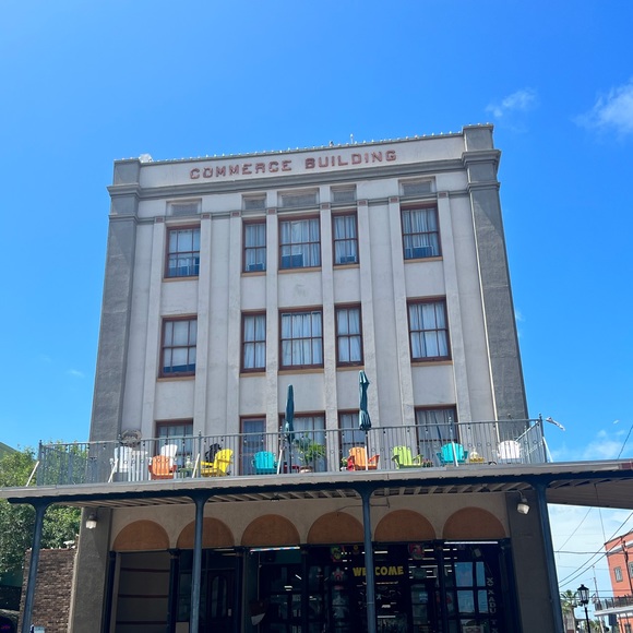 Meet your Posher, Joanna - Picture 2 of 4